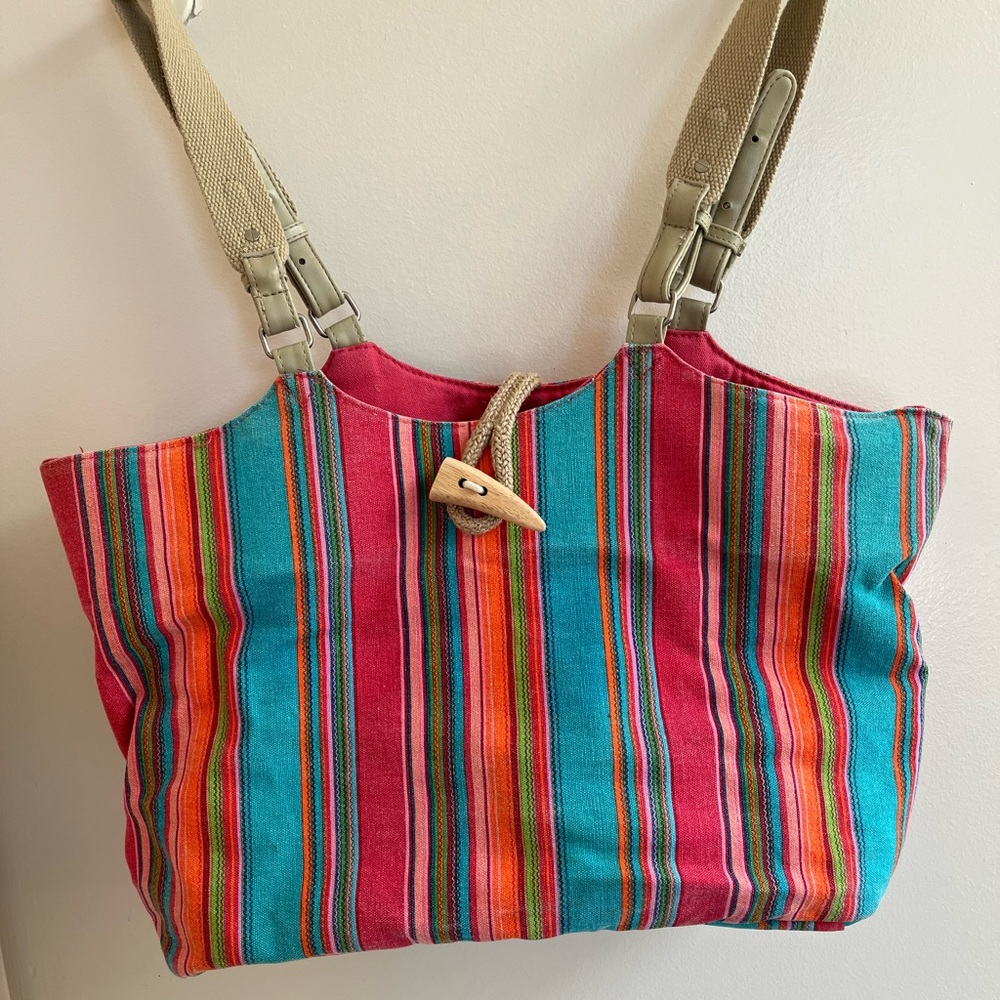 Great Cary all bag, great colors